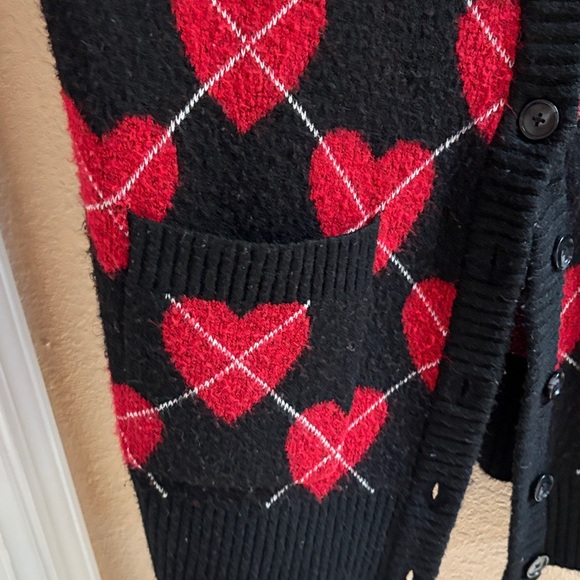 Torrid Black and Red Knit Oversized Cardigan - Picture 6 of 8